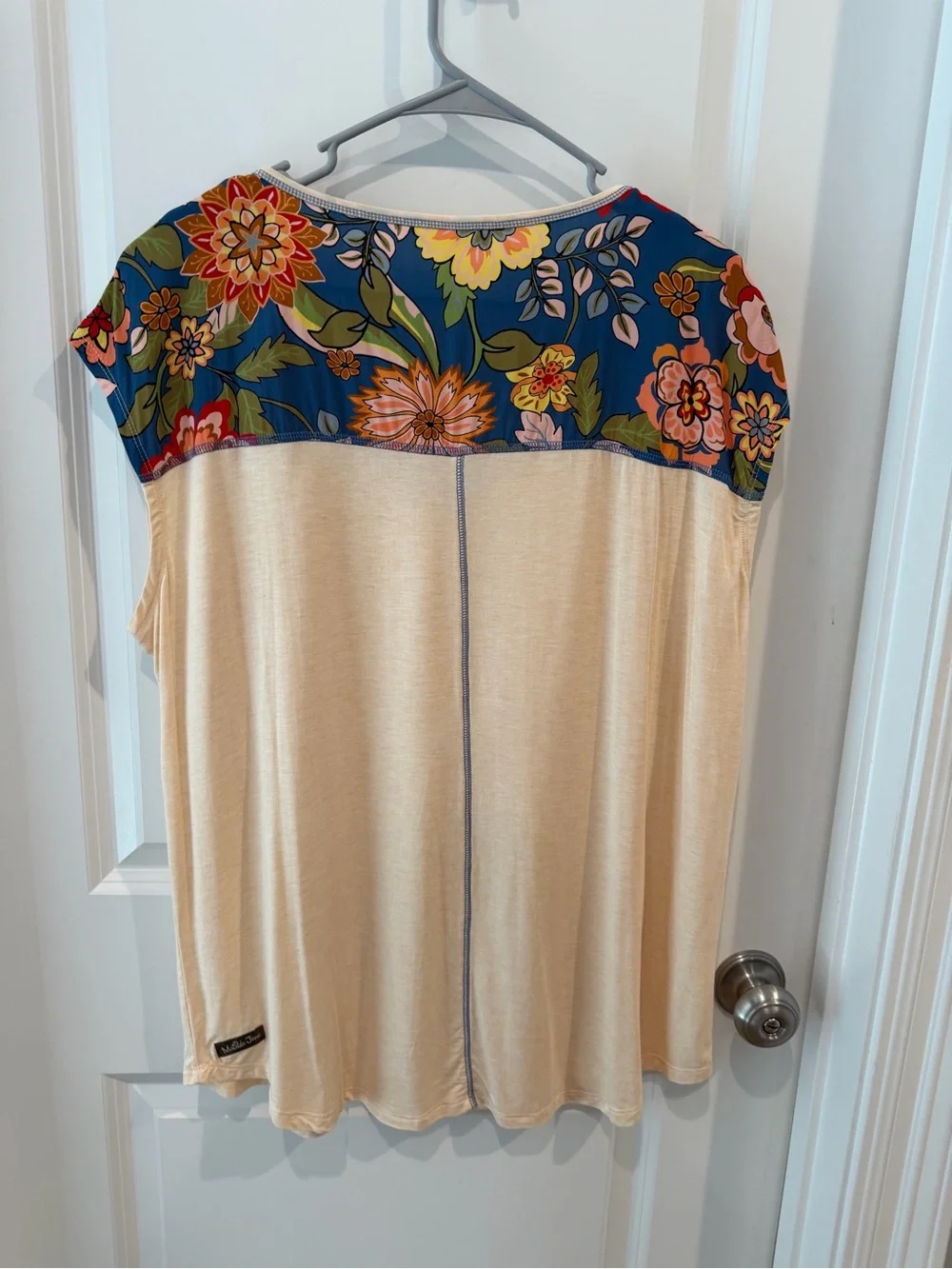 Matilda Jane V-Neck Top with Floral Navy Cap Sleeves Size XL - Picture 6 of 16